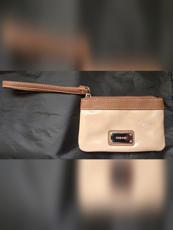 Nine West Handbags - Nine West Vintage Y2K Era Cream And Brown Wristlet Clutch